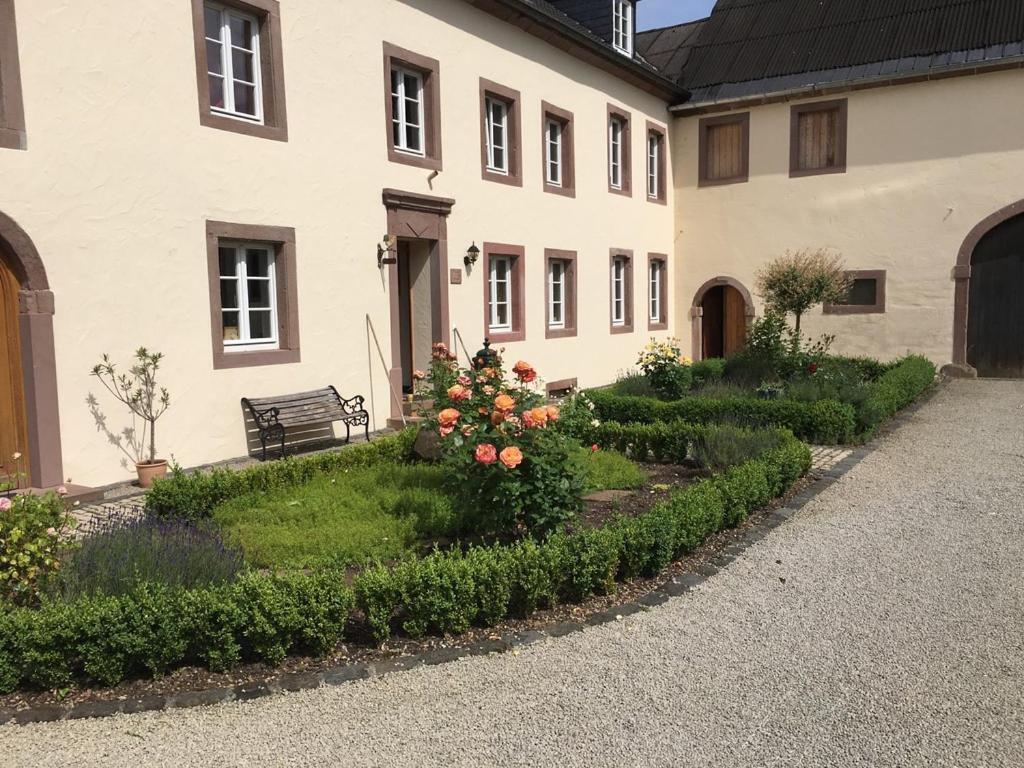 Ferienwohnung In Historischem Bauernhaus In Der Eifel Mettendorf Экстерьер фото
